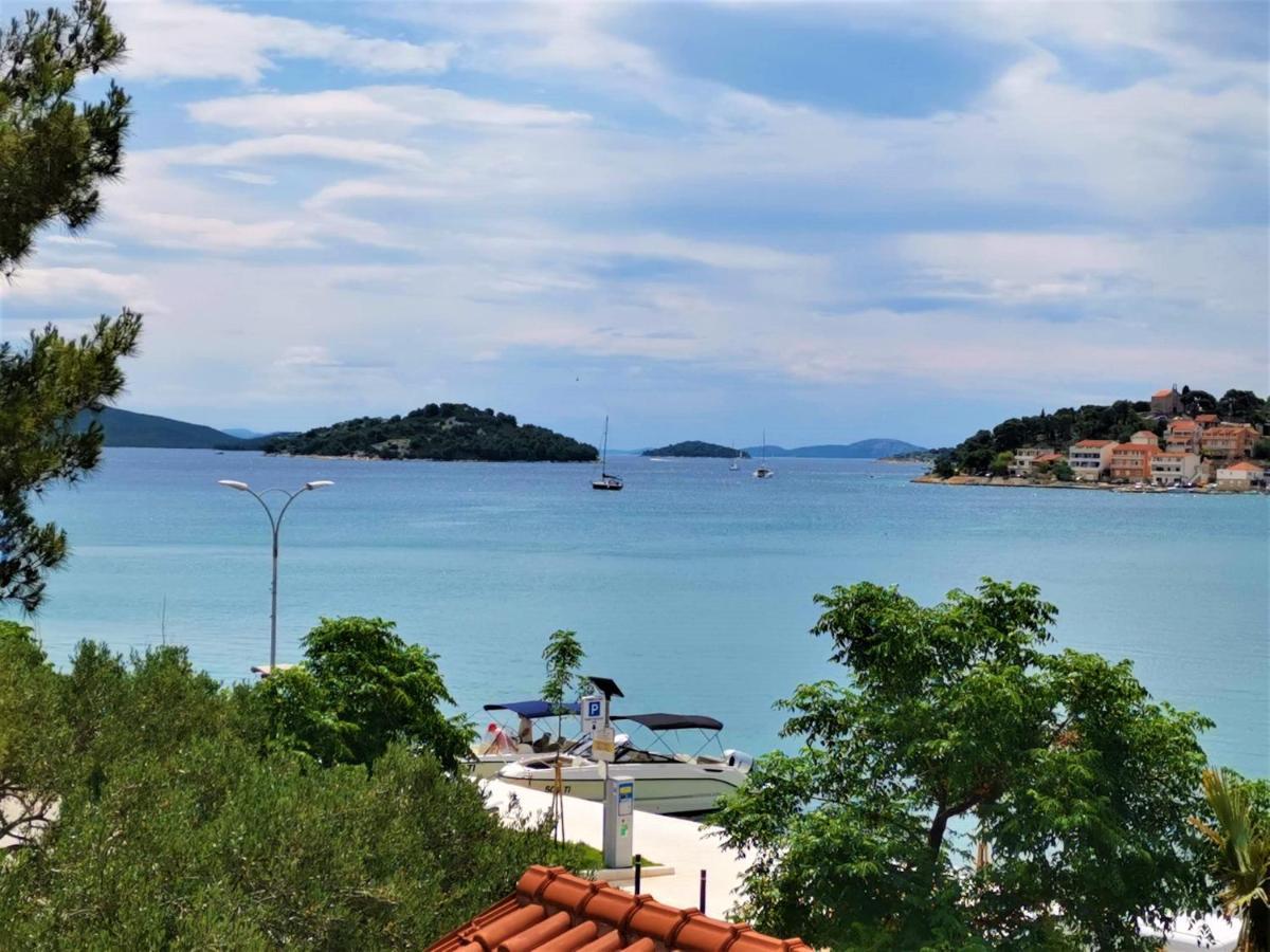 Apartmenthaus Kosirina-Tisno Εξωτερικό φωτογραφία